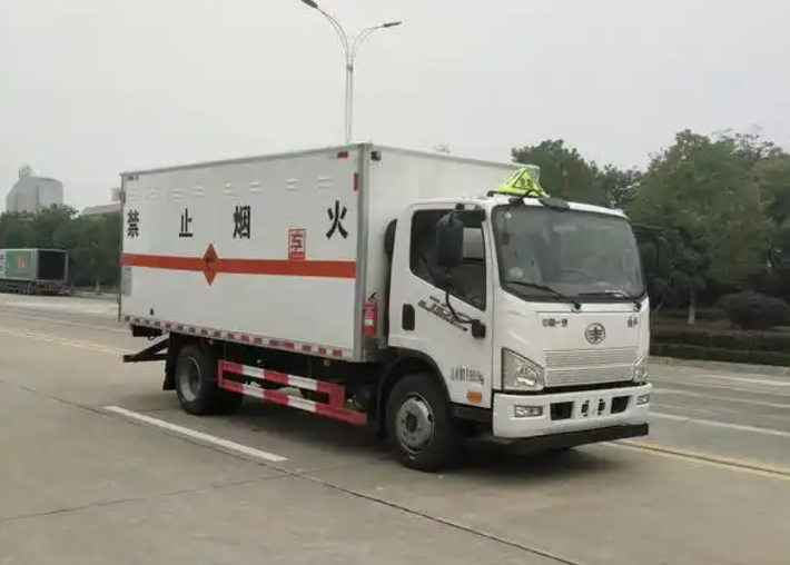 定襄爆破器材运输车可以上高速吗？
