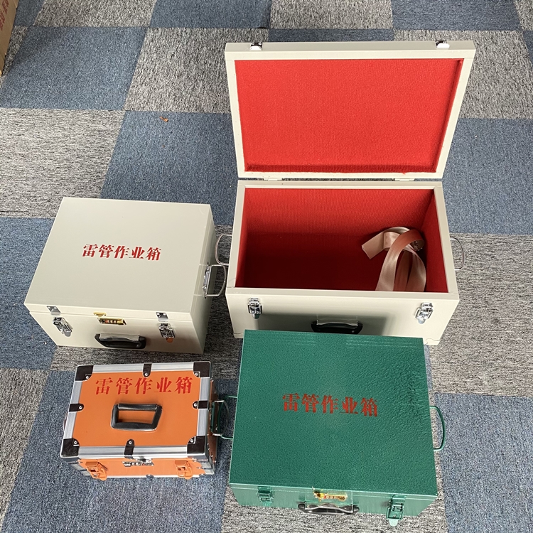 定襄爆破工程作业箱如何选择？玻璃钢与传统材质的全面对比